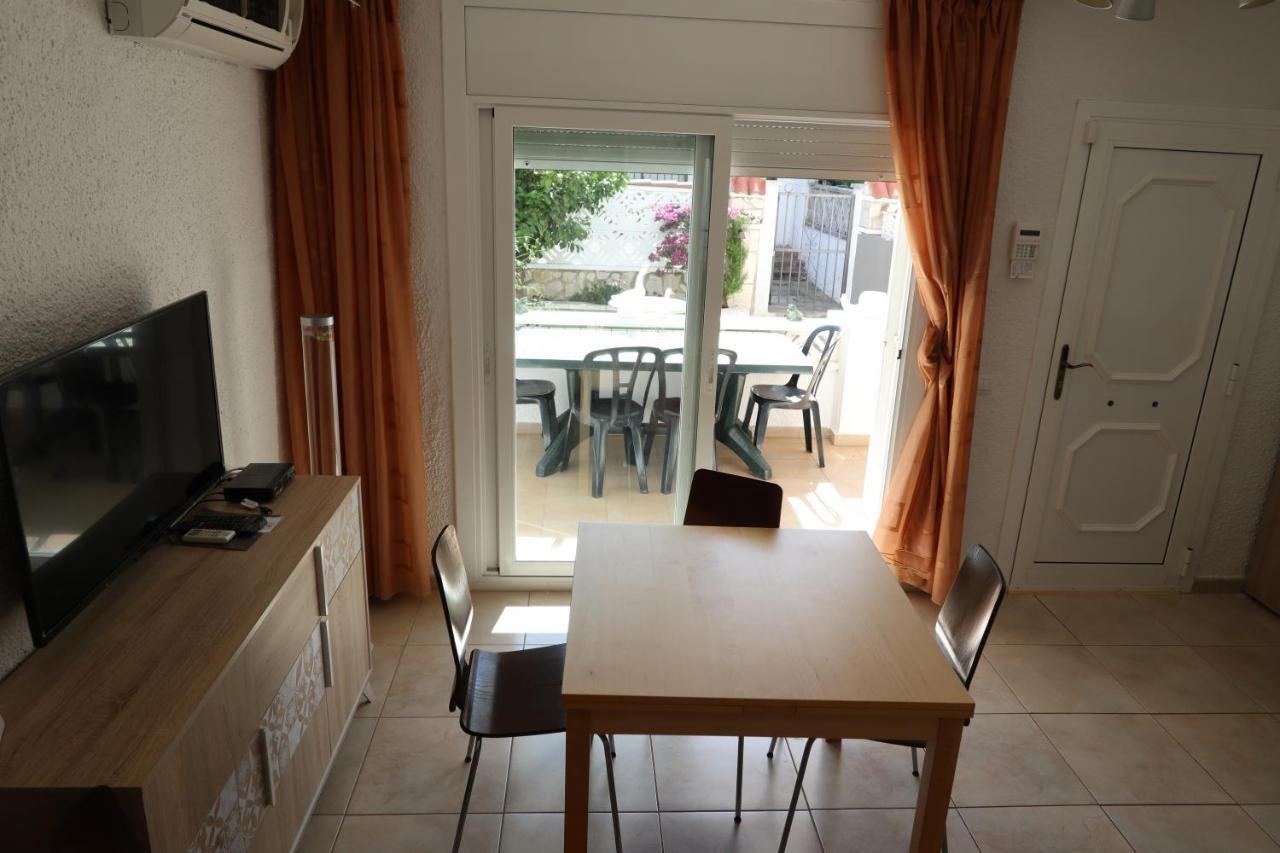 Orlina Apartment Empuriabrava Luaran gambar
