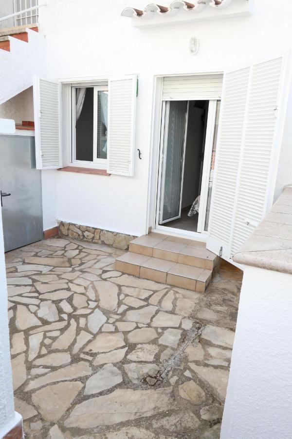 Orlina Apartment Empuriabrava Luaran gambar