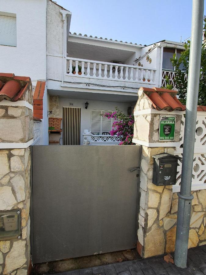 Orlina Apartment Empuriabrava Luaran gambar